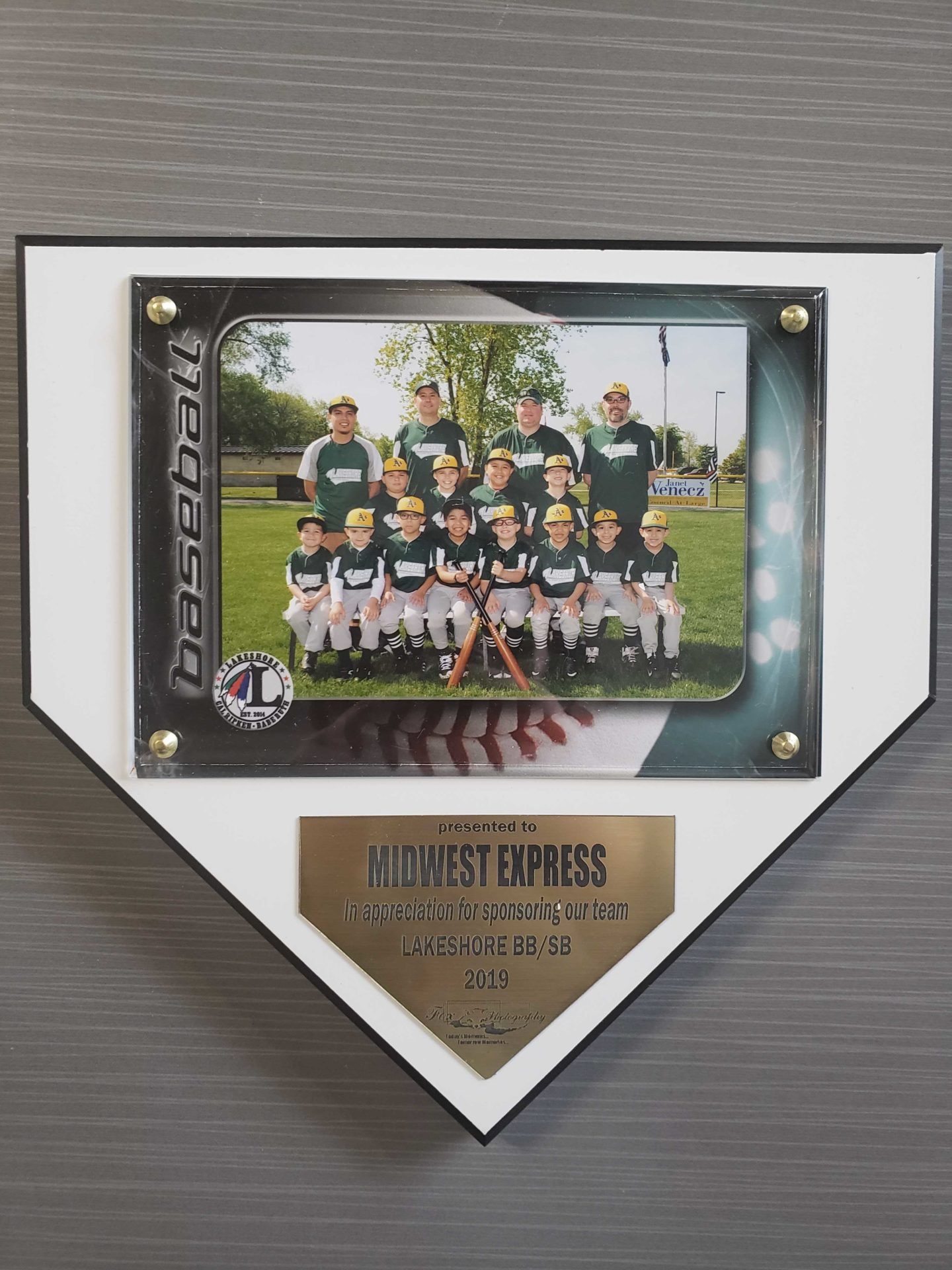 Midwest Express Clinic Sponsors Area Cal Ripkin Rookie Program Team
